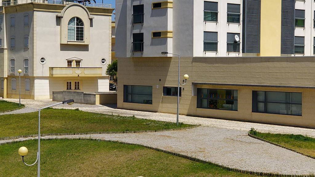 Apartment Flat Sines
